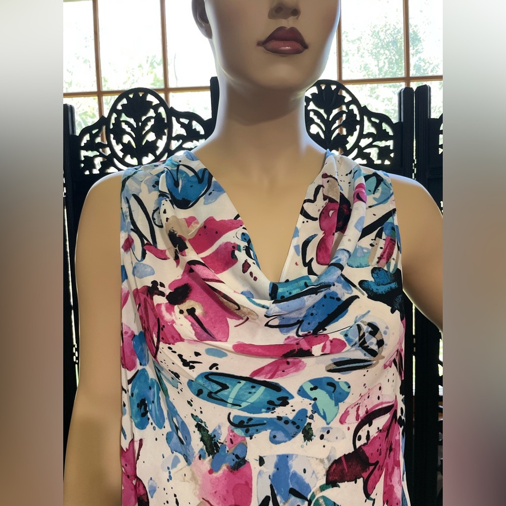 Floral Blouse Tank - Picture 3 of 9